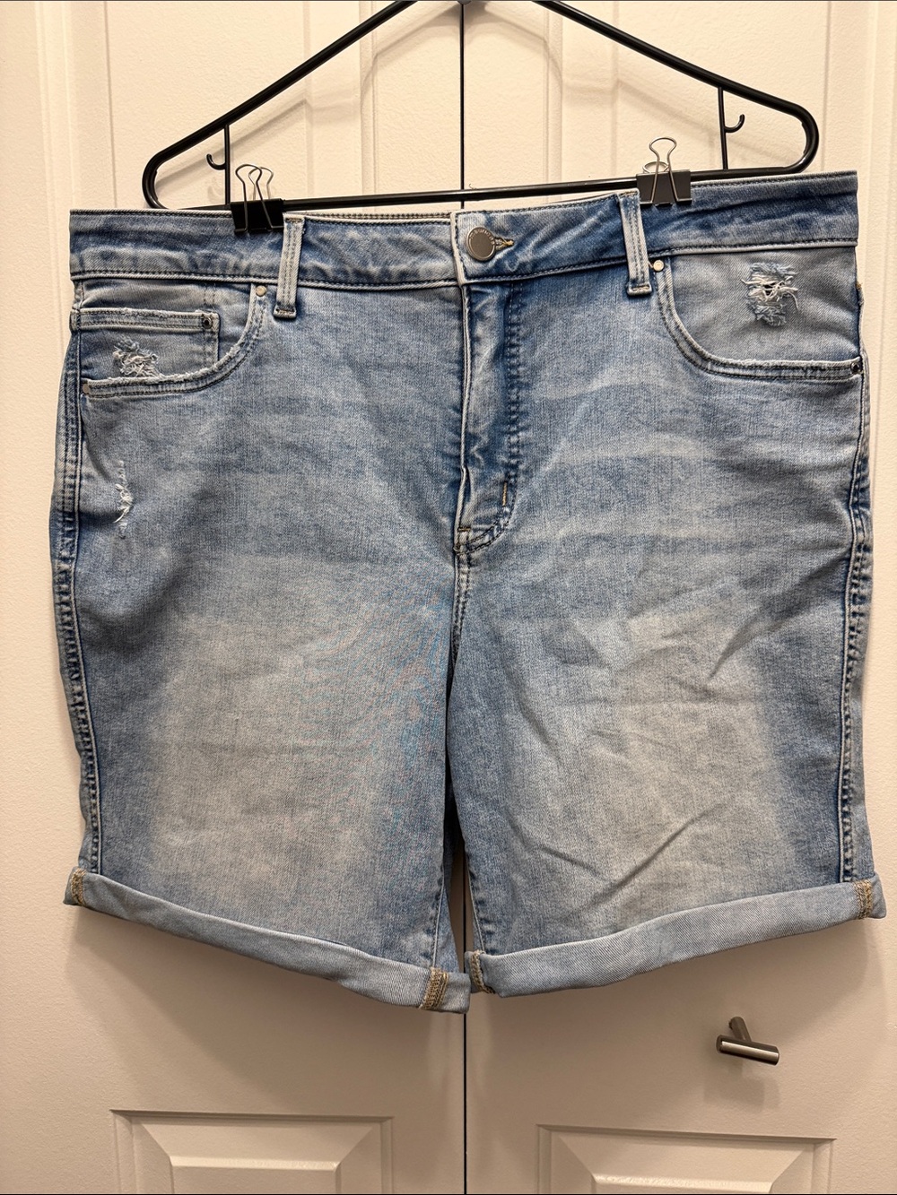 Maurices Everflex Light Wash Denim Bermuda Shorts